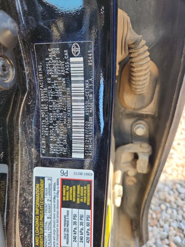 2016 TOYOTA CAMRY