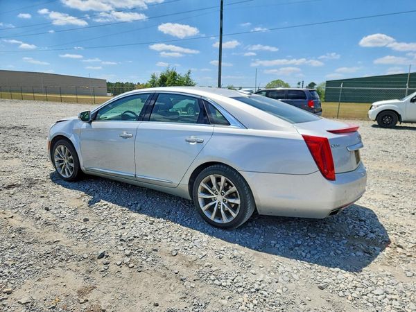 2016 CADILLAC XTS Luxury