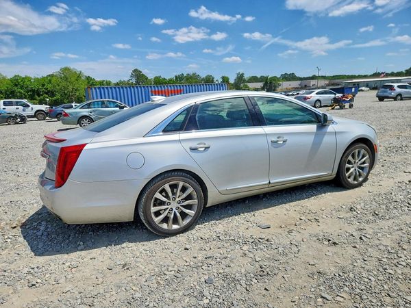 2016 CADILLAC XTS Luxury