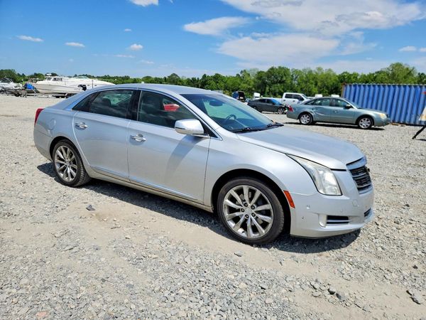 2016 CADILLAC XTS Luxury