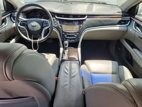 2016 CADILLAC XTS Luxury
