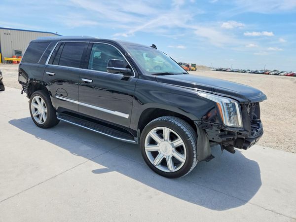 2016 CADILLAC ESCALADE Luxury