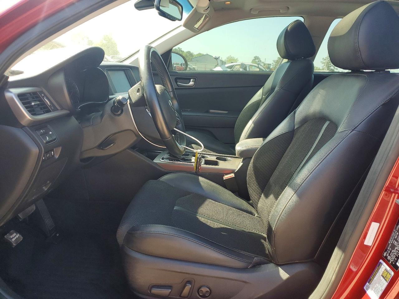 2019 KIA OPTIMA LX, S