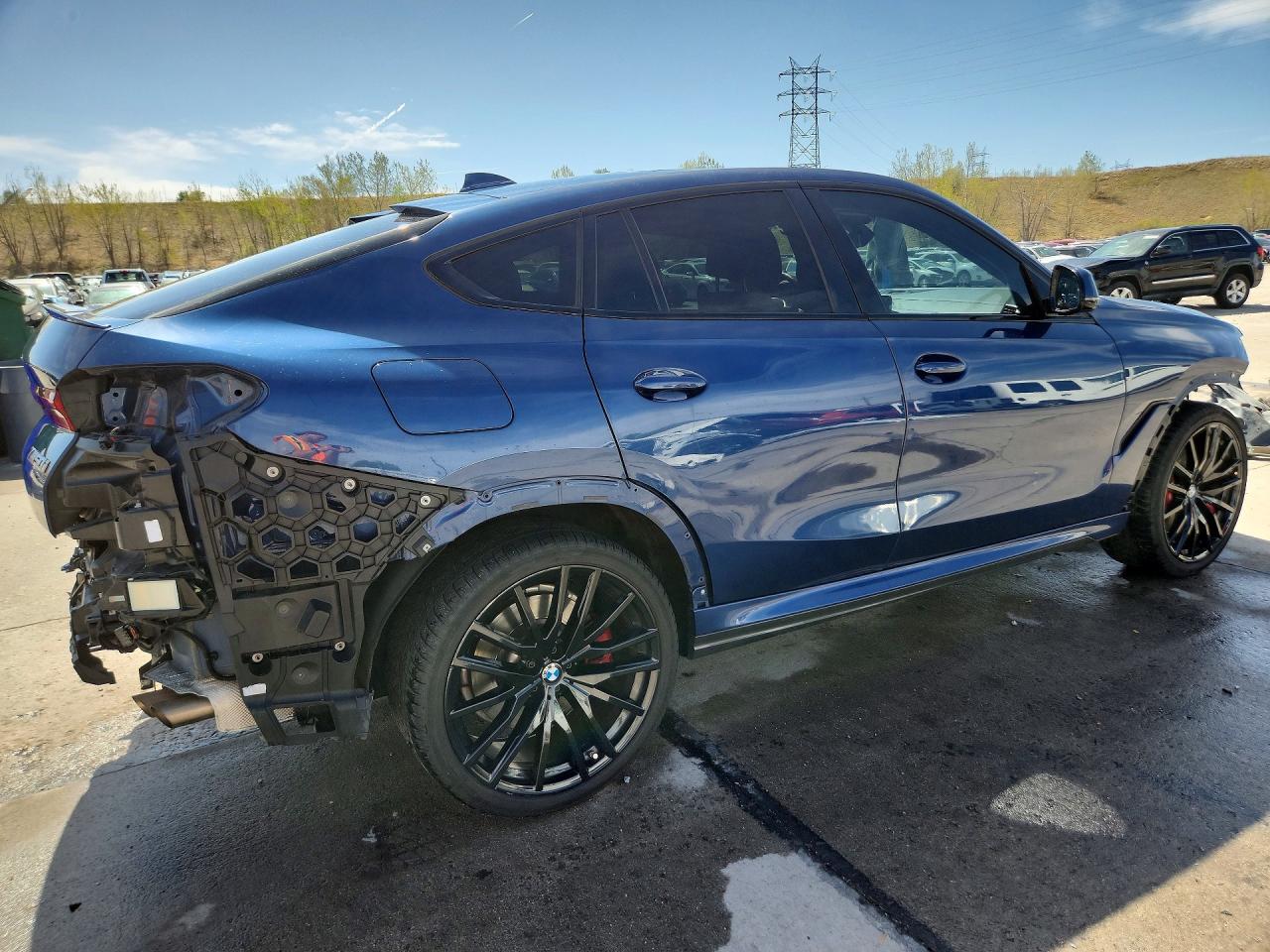 2022 BMW X6 M50i