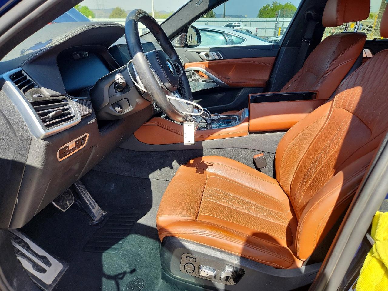 2022 BMW X6 M50i