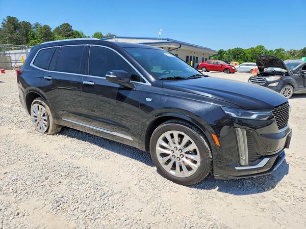 2021 CADILLAC XT6