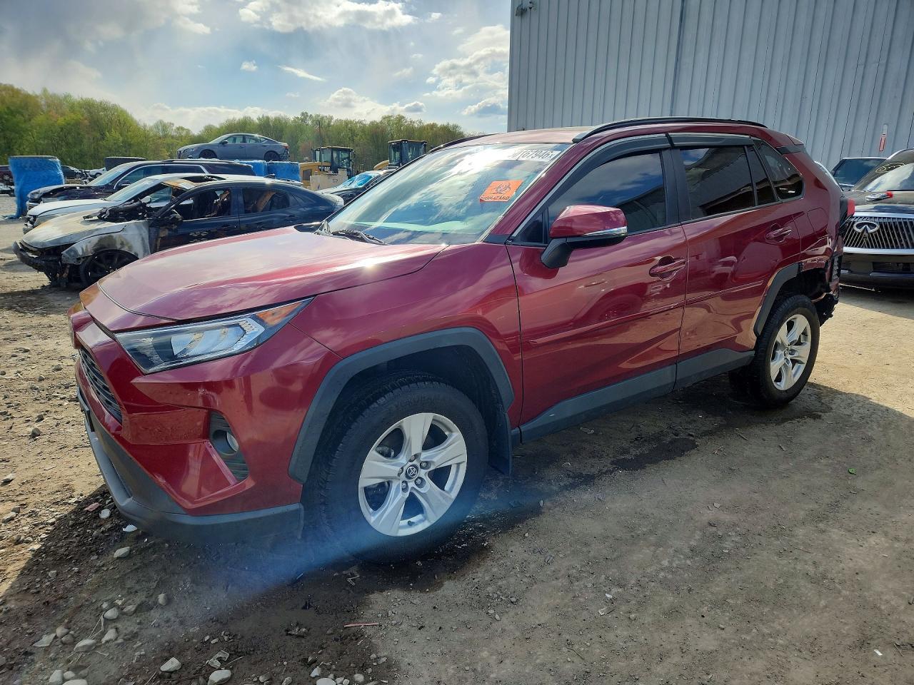2020 TOYOTA RAV4 XLE