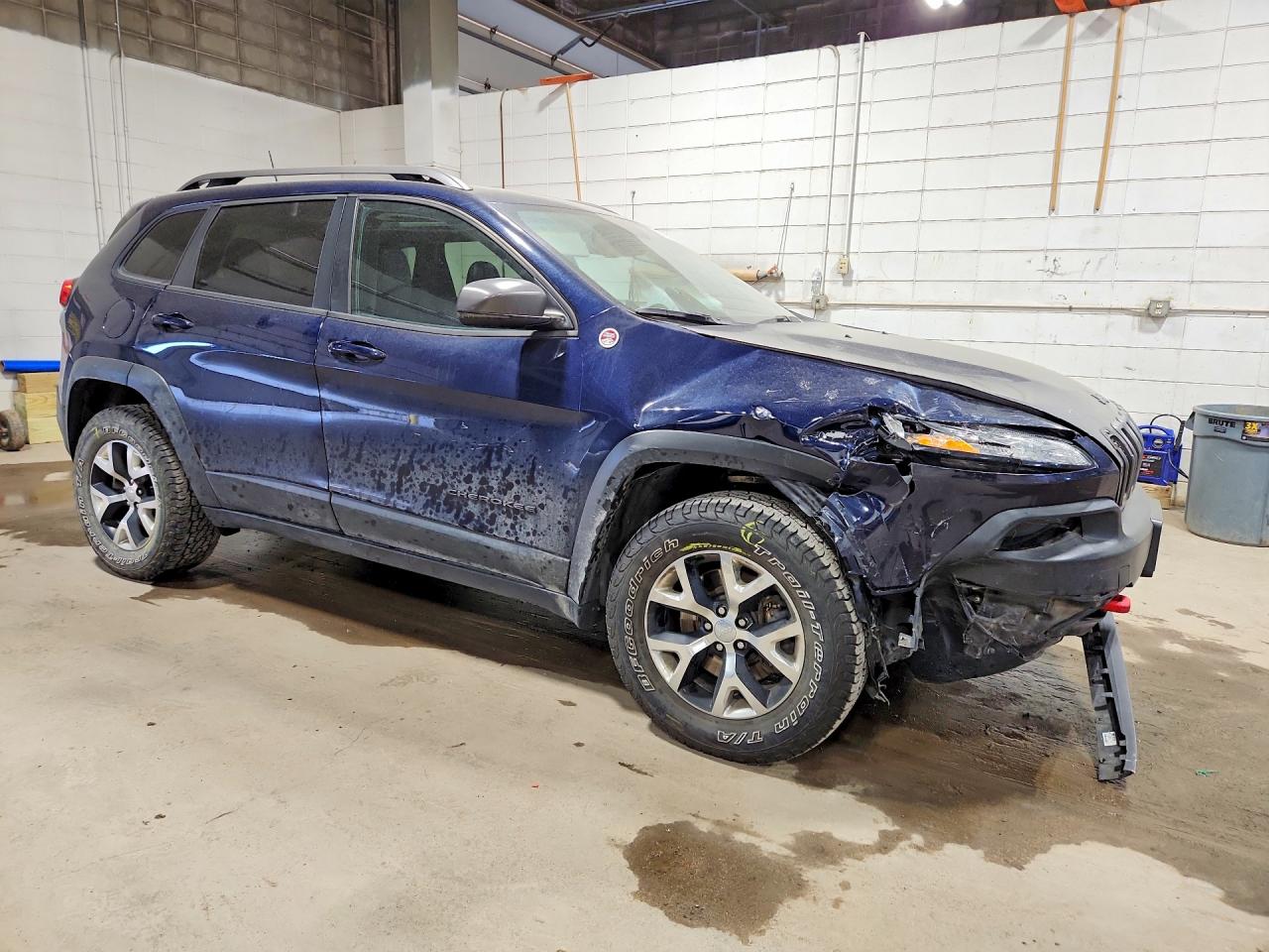 2016 JEEP CHEROKEE TRAILHAWK 4X4