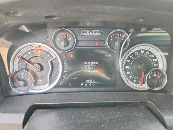 2013 RAM 1500 SLT