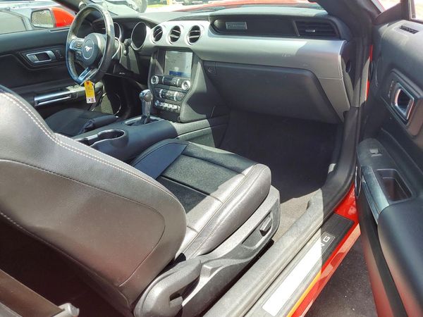 2022 FORD MUSTANG I4 Convertible