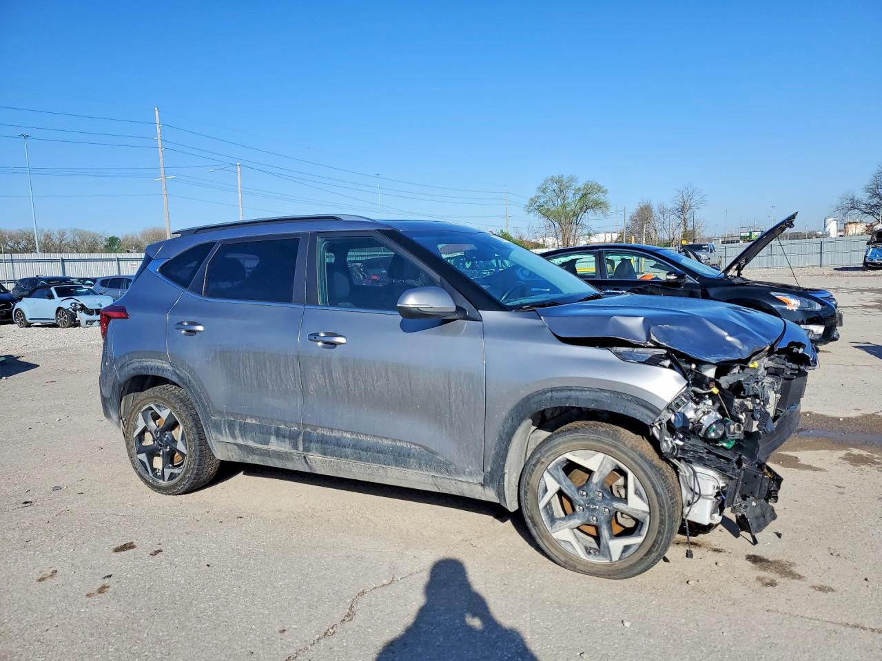 2024 KIA SELTOS EX