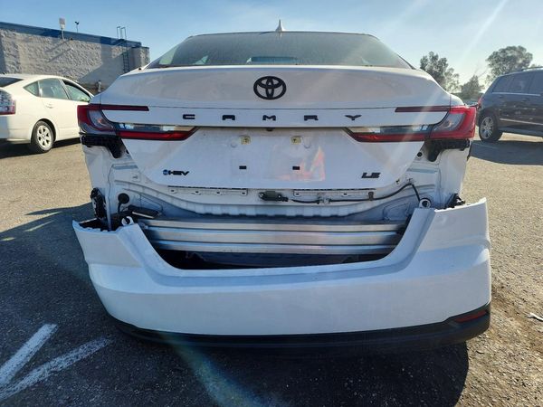 2026 TOYOTA CAMRY
