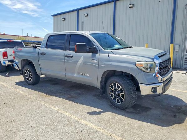 2018 TOYOTA TUNDRA