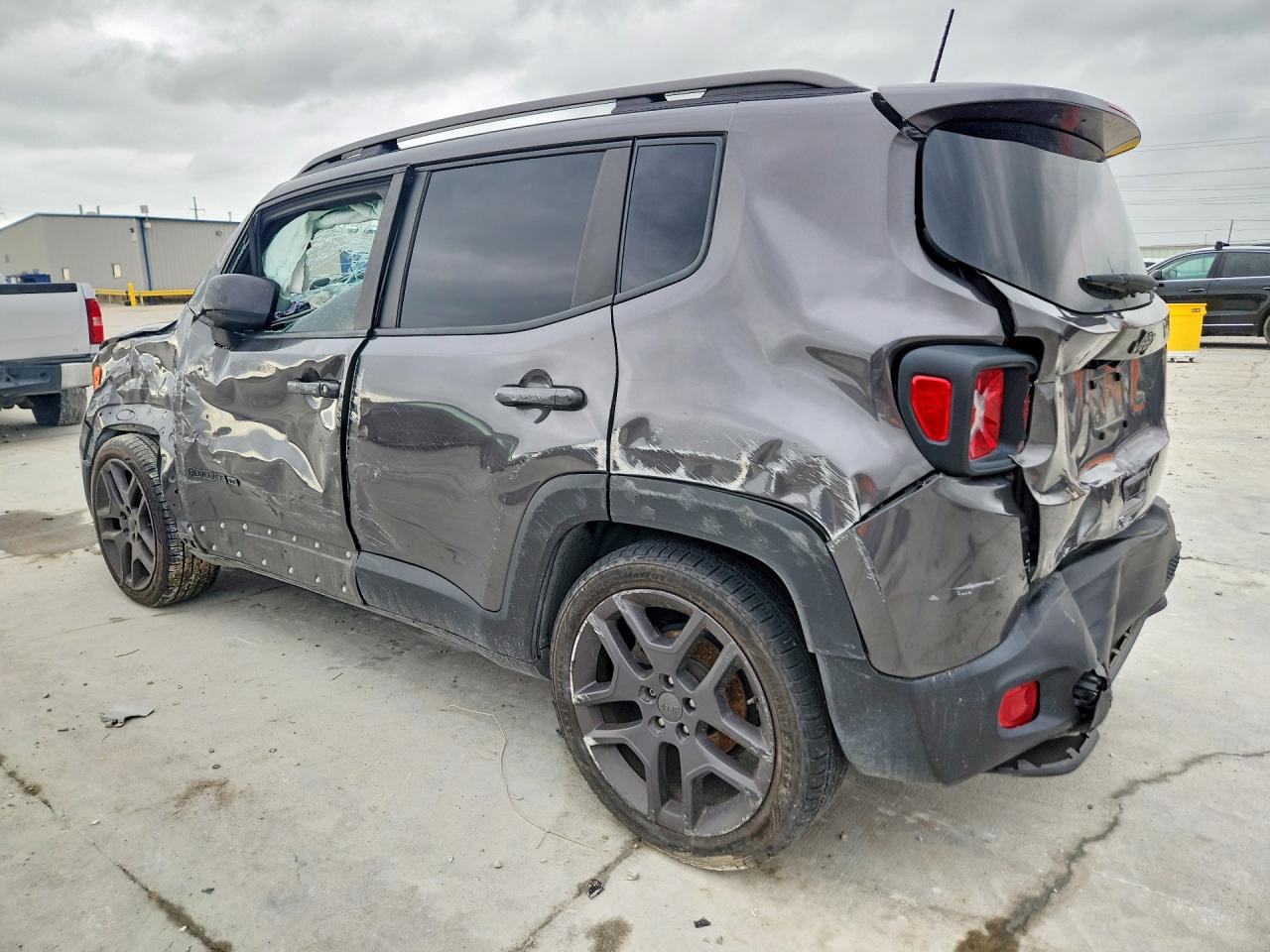 2021 JEEP RENEGADE LATITUDE 4X2