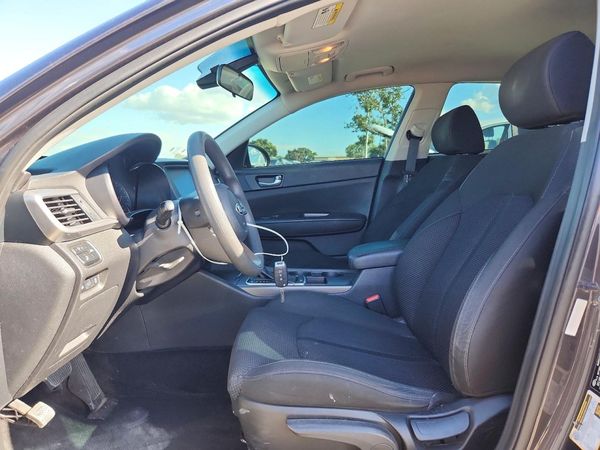 2019 KIA OPTIMA LX, S