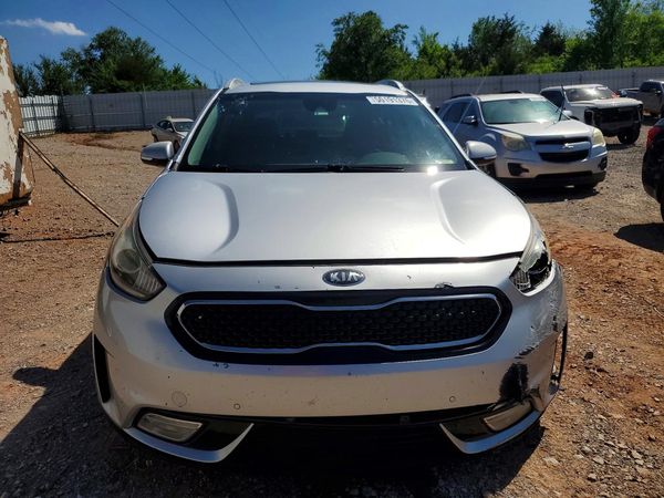 2017 KIA NIRO