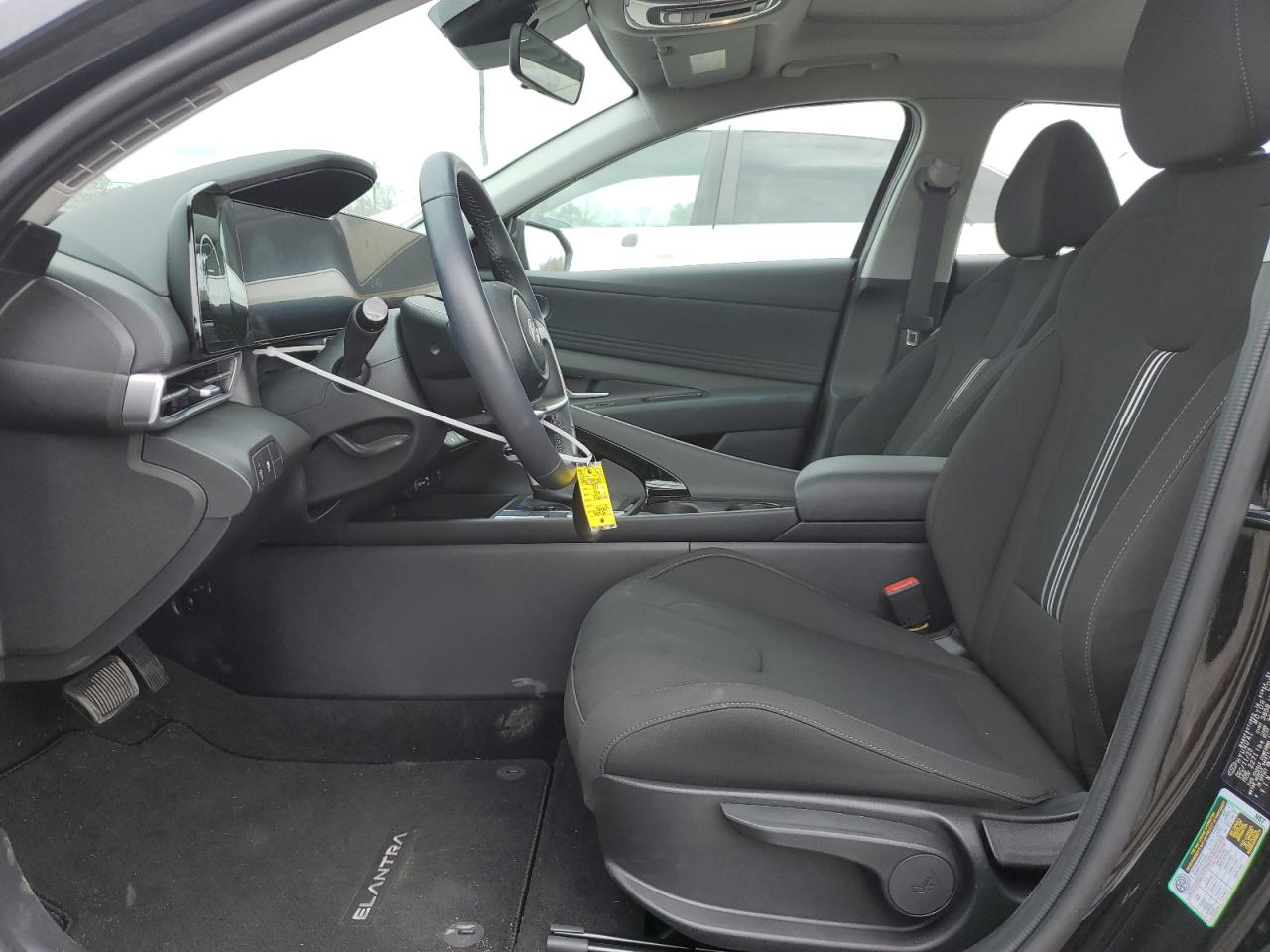 2024 HYUNDAI ELANTRA SEL w/ Convenience Pkg