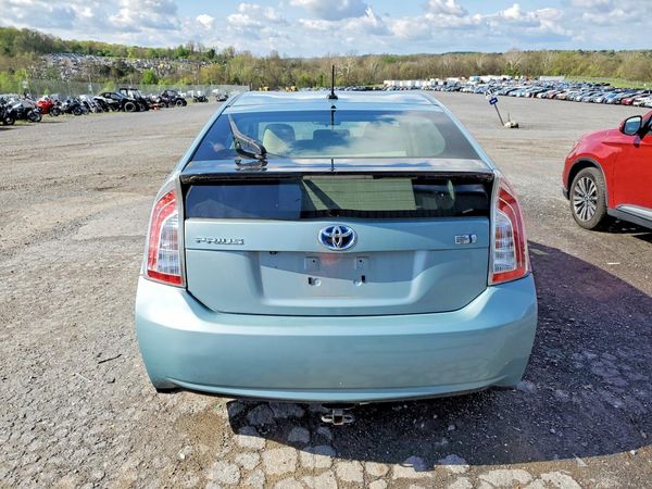 2013 TOYOTA PRIUS