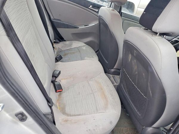 2015 HYUNDAI ACCENT