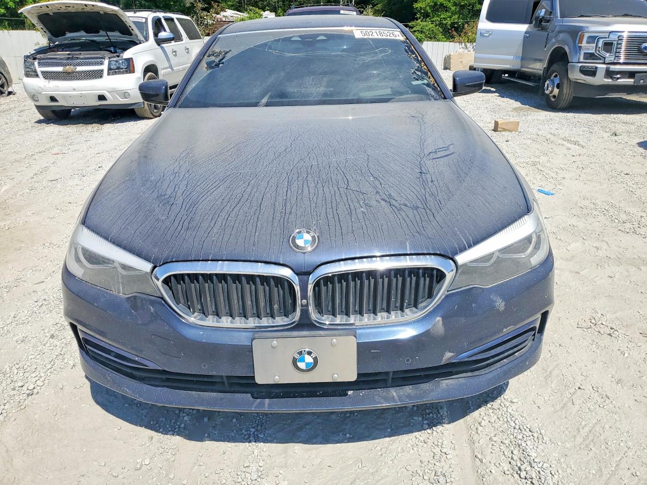 2019 BMW 530