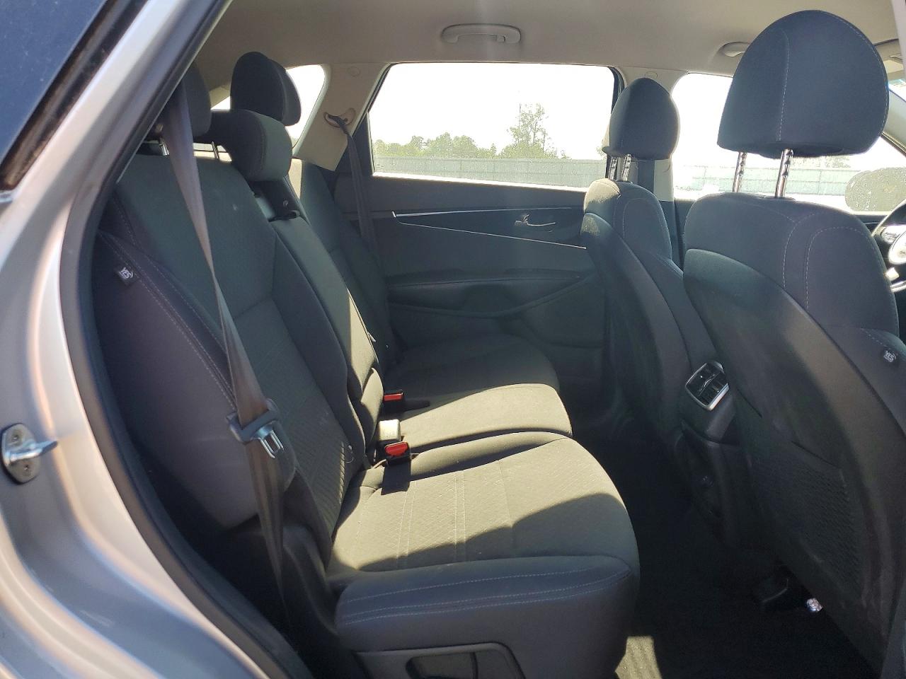 2018 KIA SORENTO L, LX