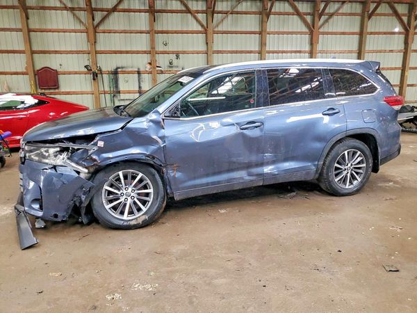 2017 TOYOTA HIGHLANDER SE/XLE