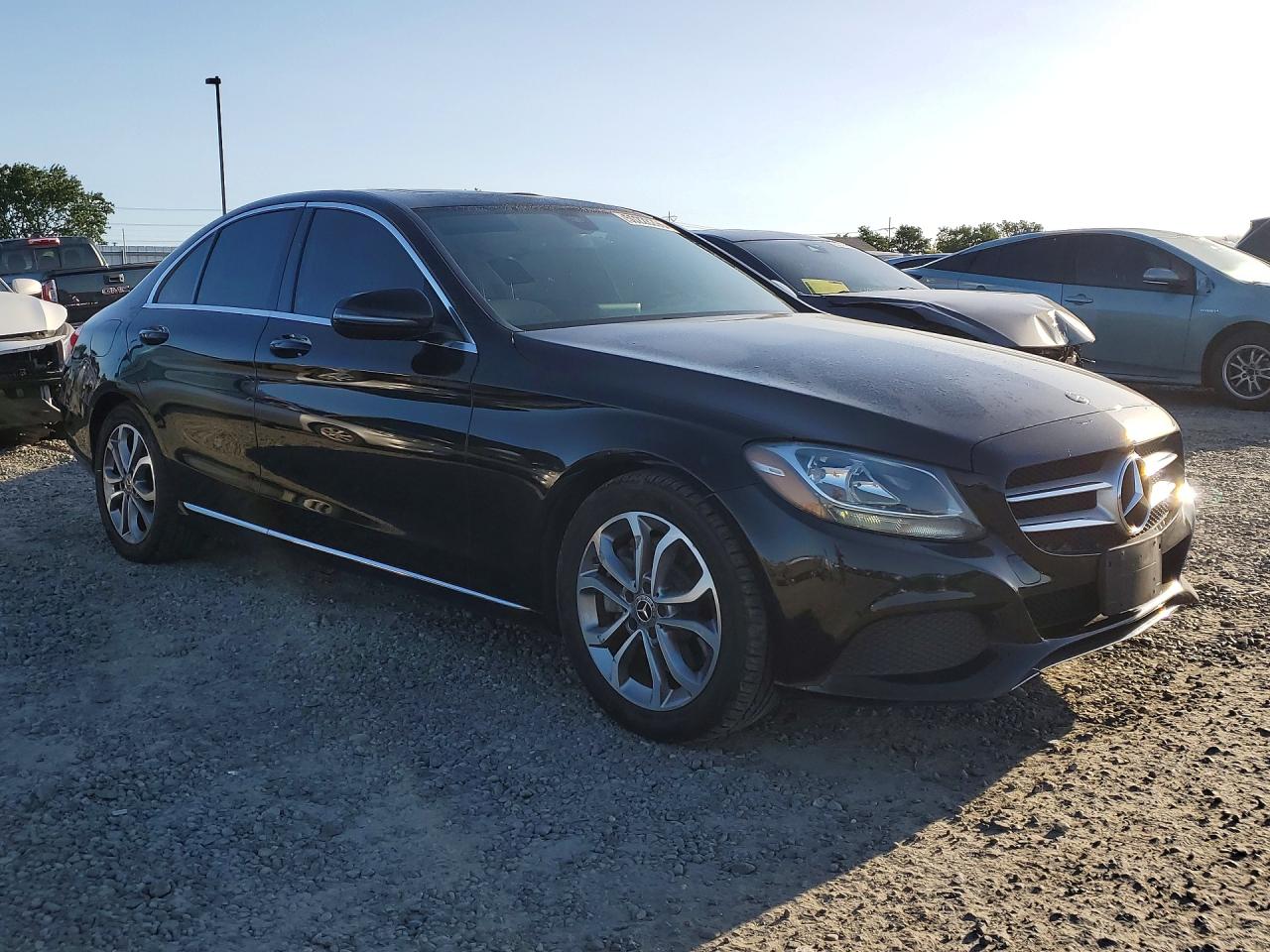 2018 MERCEDES-BENZ C C300