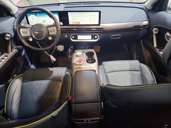 2023 GENESIS GV60