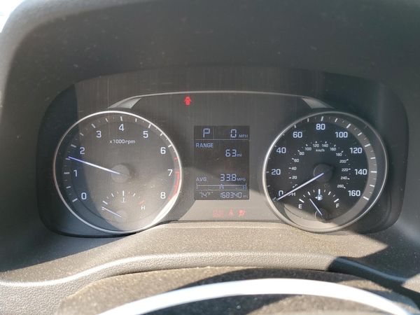 2017 HYUNDAI ELANTRA