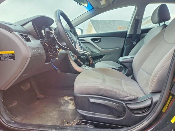 2013 HYUNDAI ELANTRA