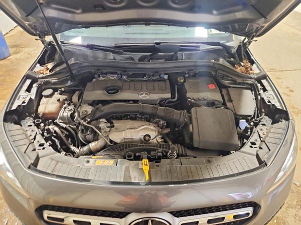 2021 MERCEDES-BENZ GLA GLA250-4M — Engine bay