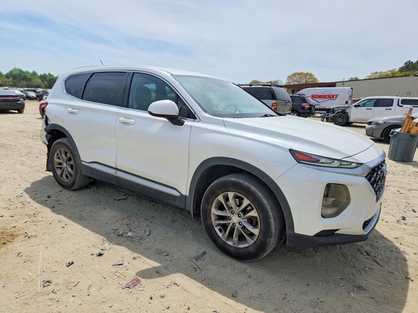 2019 HYUNDAI SANTA FE SE