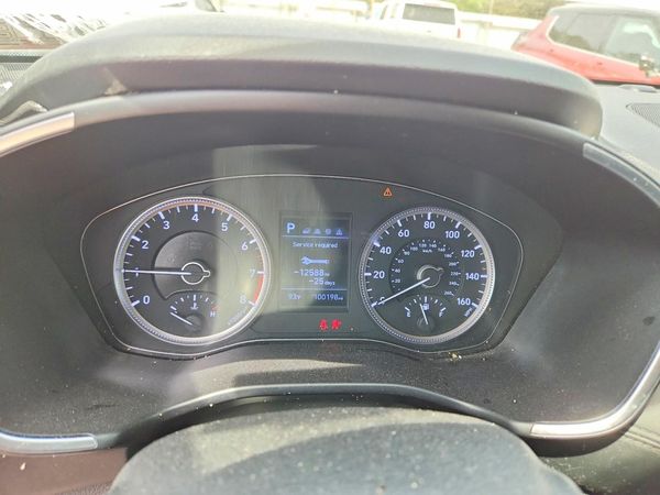 2019 HYUNDAI SANTA FE SE