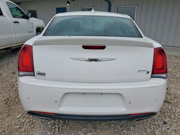 2016 CHRYSLER 300
