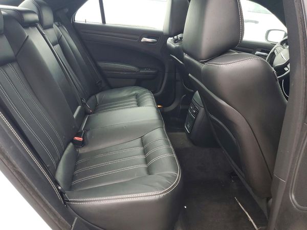 2016 CHRYSLER 300
