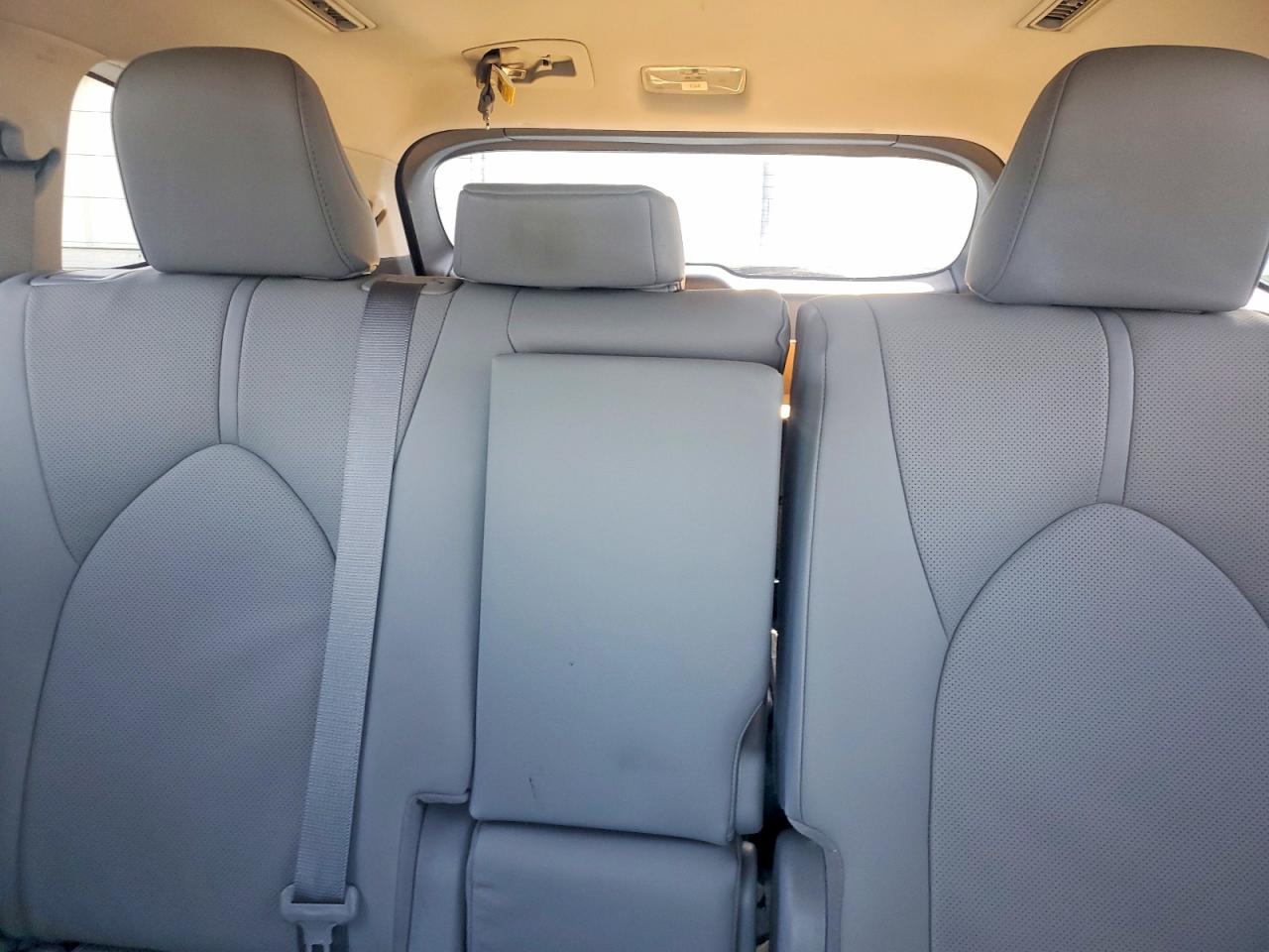 2020 TOYOTA HIGHLANDER Limited