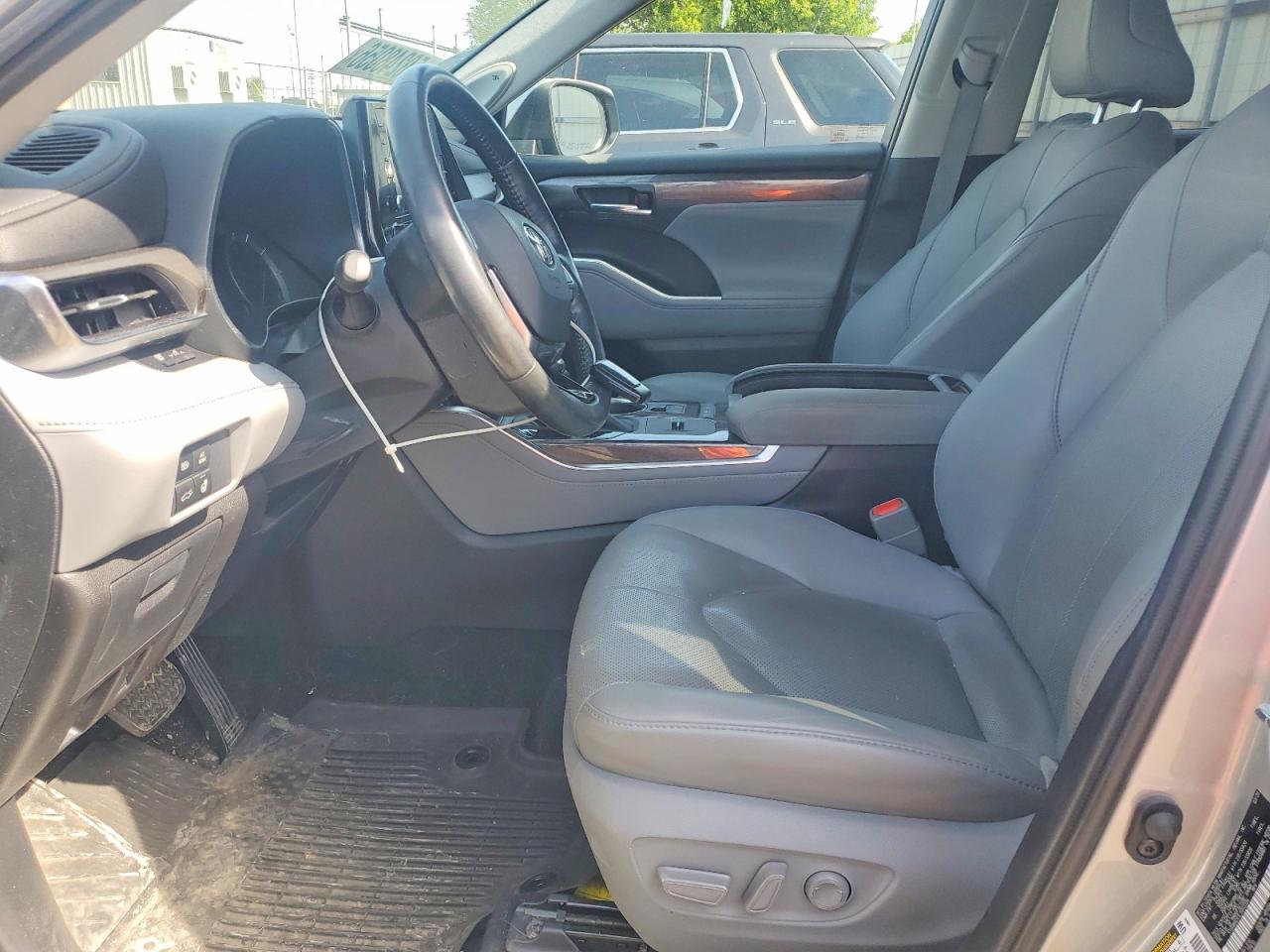 2020 TOYOTA HIGHLANDER Limited
