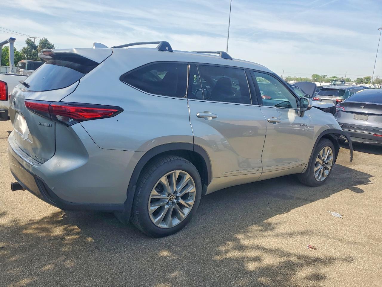 2020 TOYOTA HIGHLANDER Limited