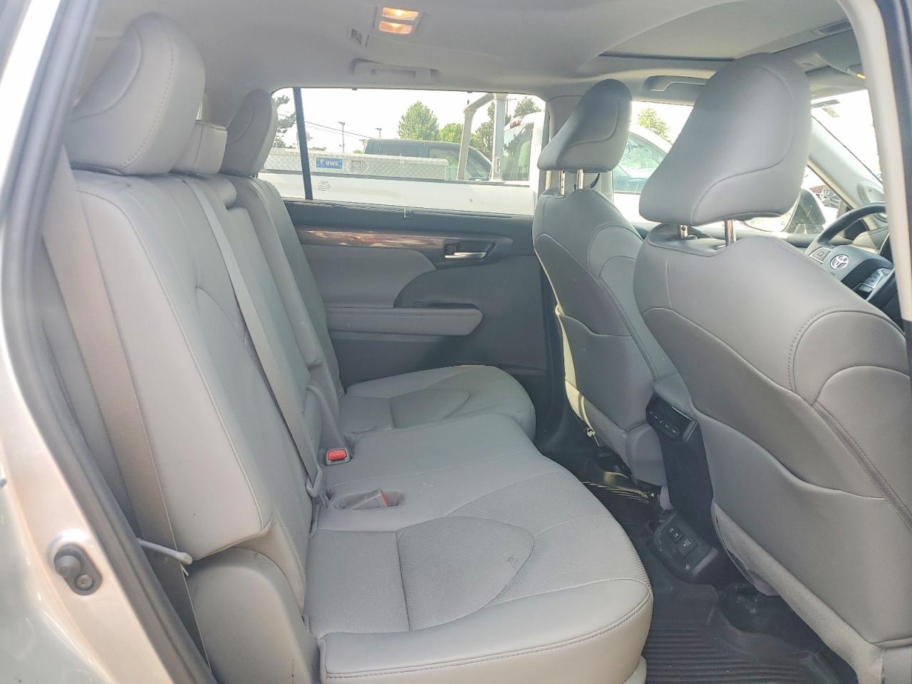 2020 TOYOTA HIGHLANDER Limited