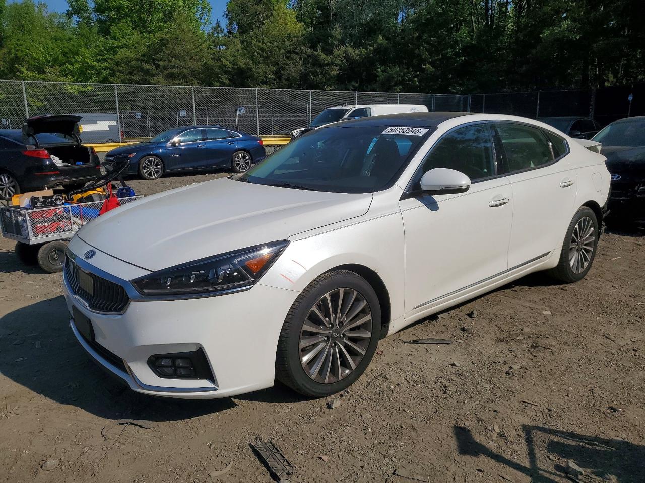 2017 KIA CADENZA