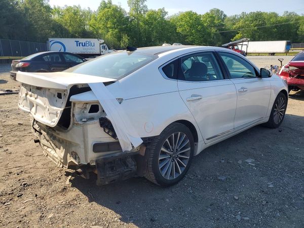 2017 KIA CADENZA