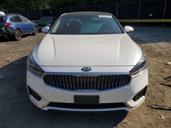 2017 KIA CADENZA