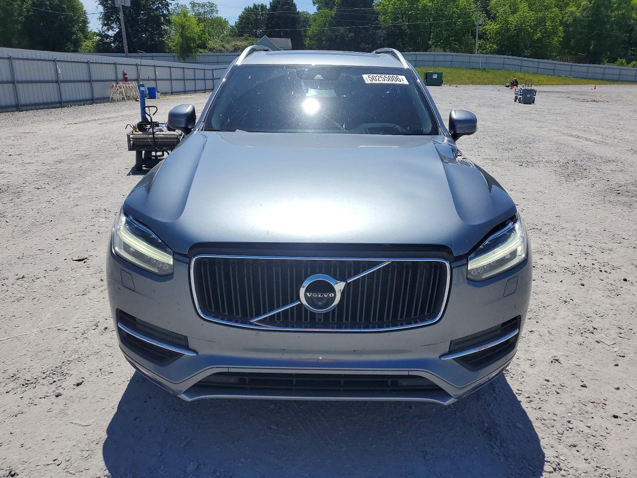 2017 VOLVO XC90 Momentum