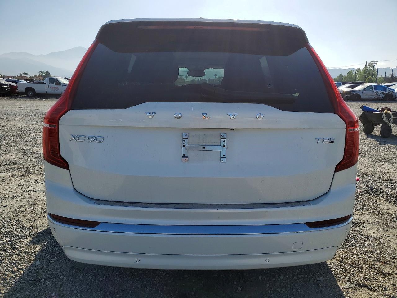 2025 VOLVO XC90 Ultra Bright