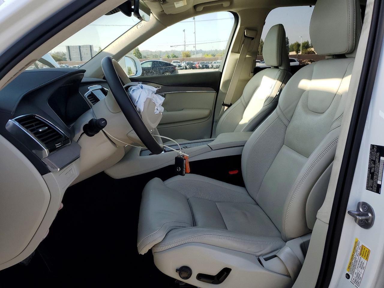 2025 VOLVO XC90 Ultra Bright