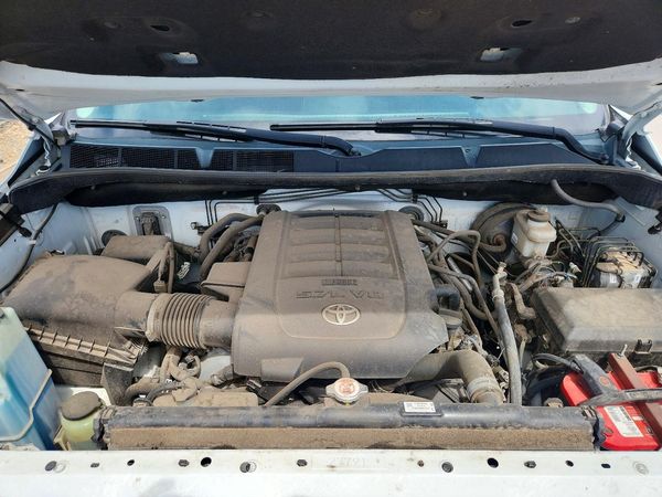 2020 TOYOTA TUNDRA SR5 Grade