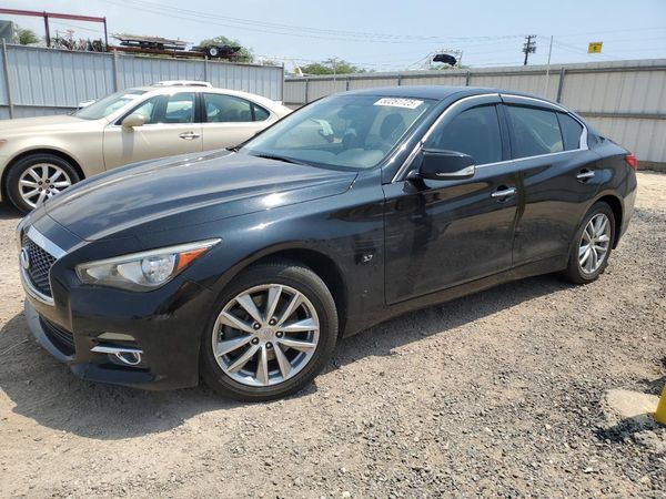 2015 INFINITI Q50