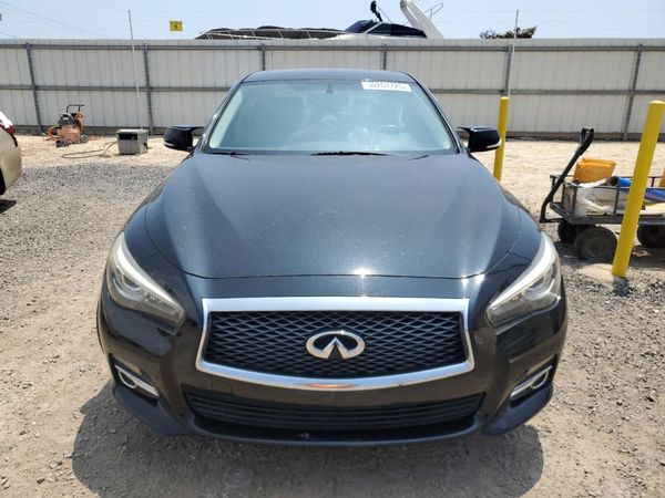 2015 INFINITI Q50