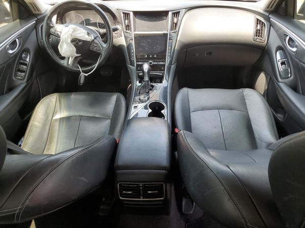 2015 INFINITI Q50
