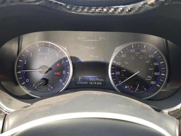 2015 INFINITI Q50